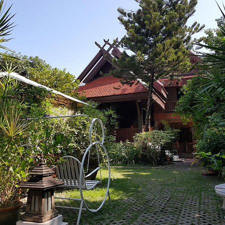 Siri House Bed And Breakfast Chiang Mai Exterior photo