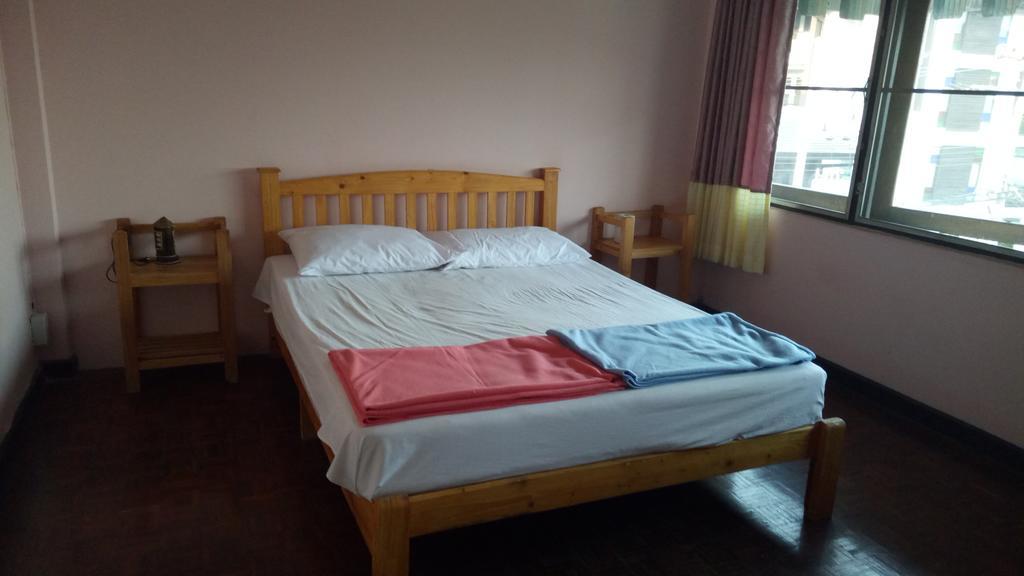 Siri House Bed And Breakfast Chiang Mai Exterior photo