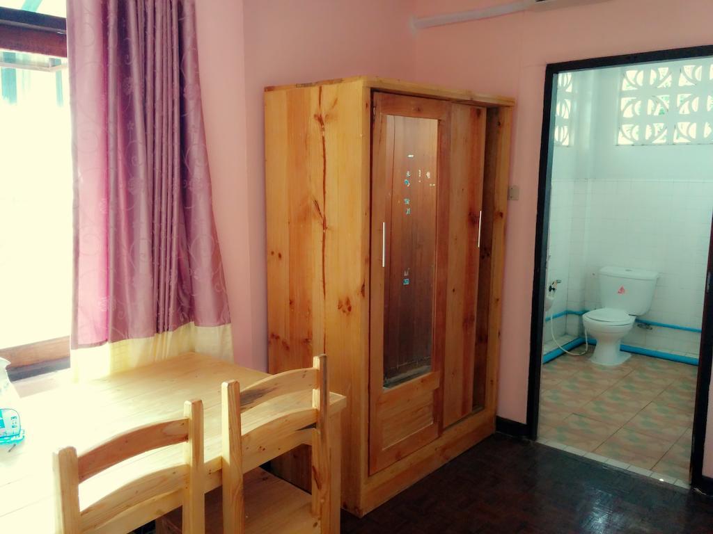 Siri House Bed And Breakfast Chiang Mai Room photo
