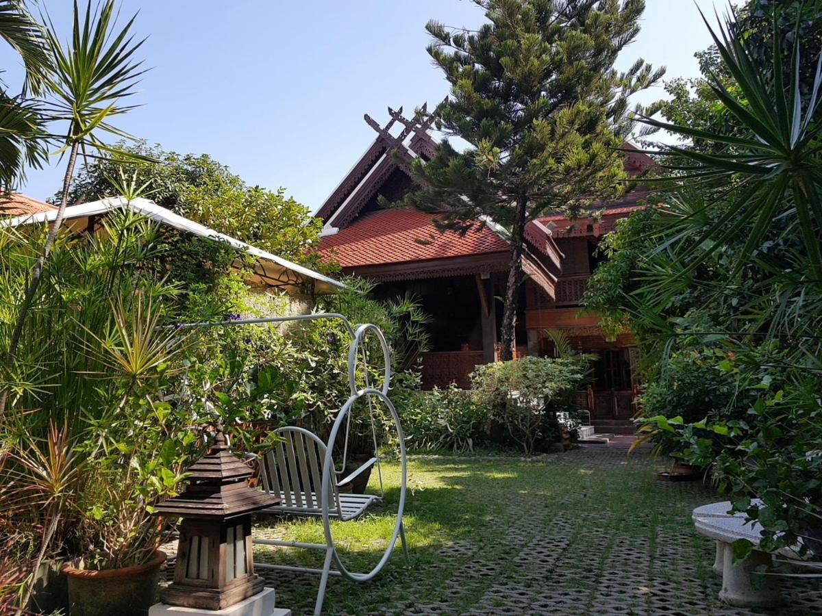 Siri House Bed And Breakfast Chiang Mai Exterior photo