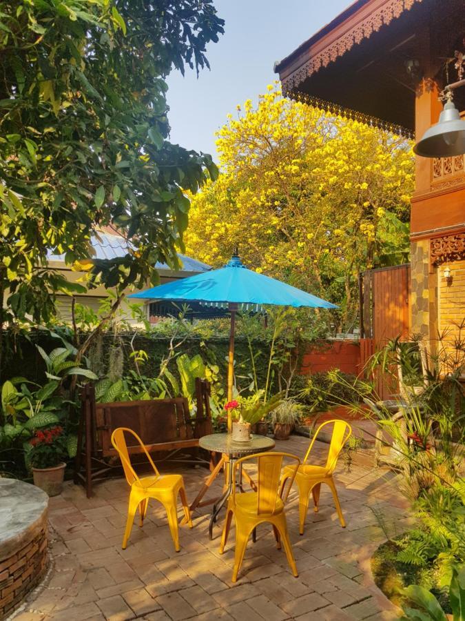 Siri House Bed And Breakfast Chiang Mai Exterior photo