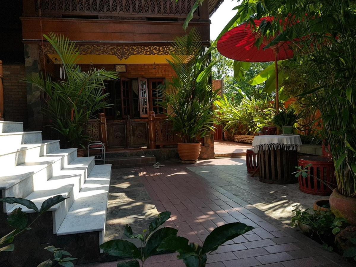 Siri House Bed And Breakfast Chiang Mai Exterior photo