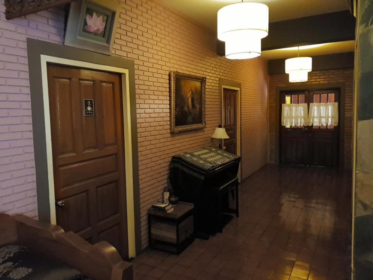 Siri House Bed And Breakfast Chiang Mai Exterior photo