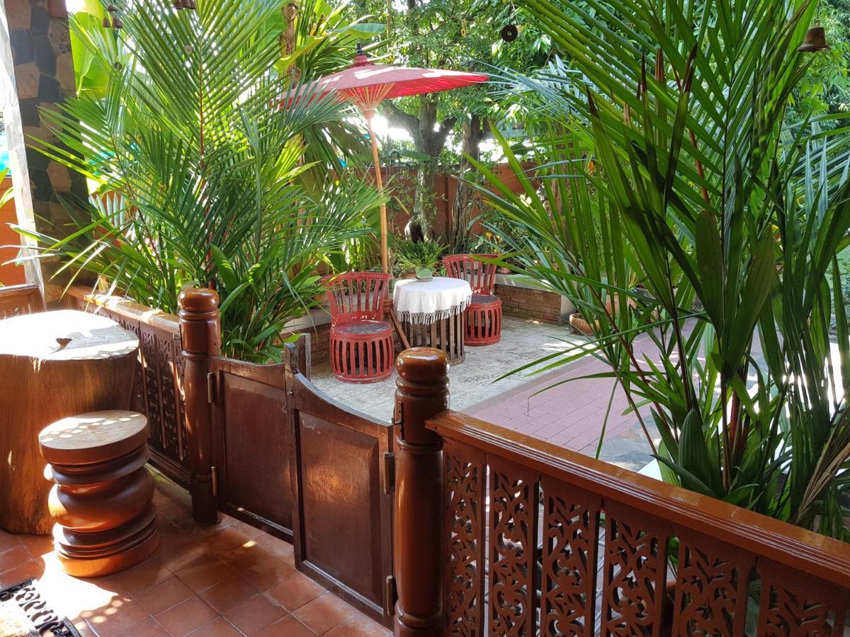 Siri House Bed And Breakfast Chiang Mai Exterior photo