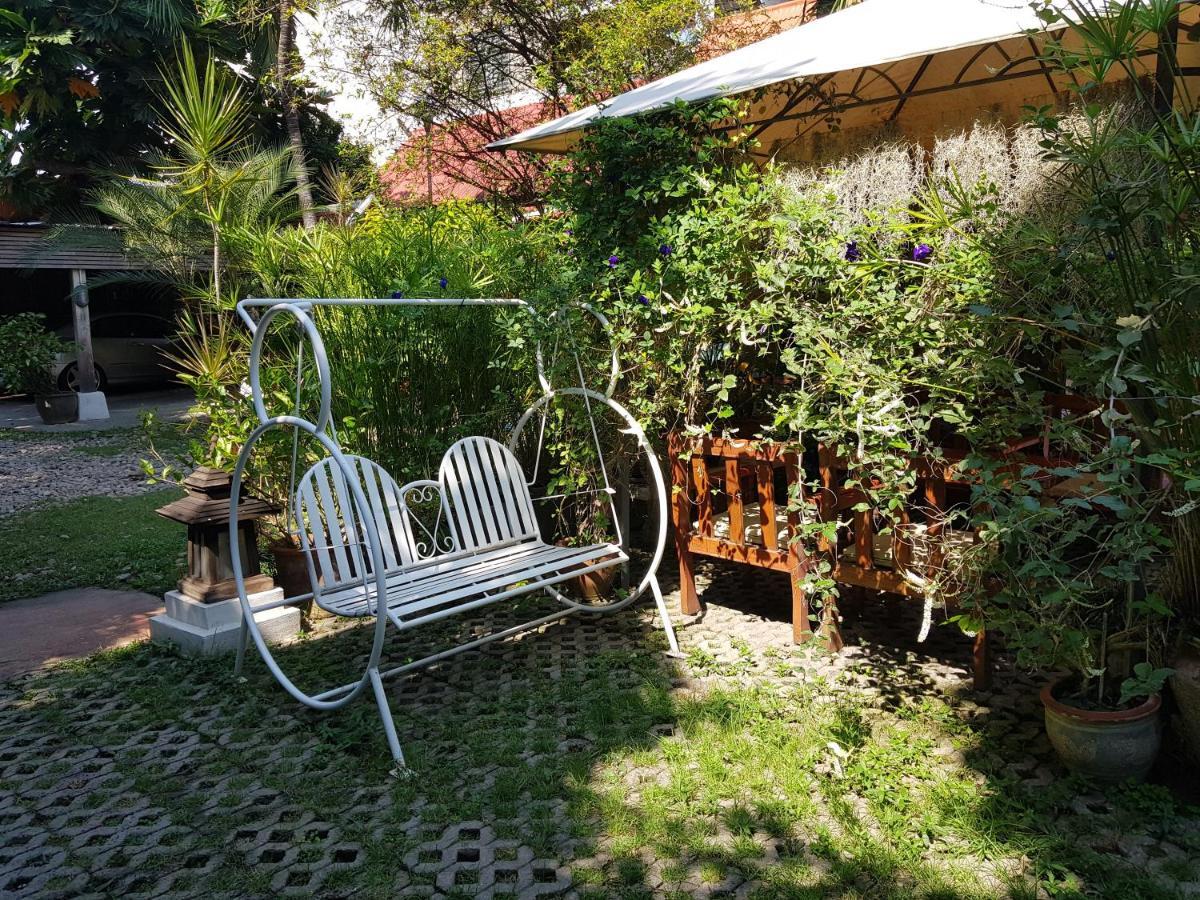 Siri House Bed And Breakfast Chiang Mai Exterior photo