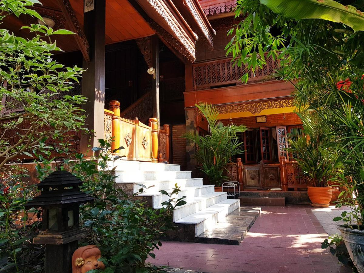 Siri House Bed And Breakfast Chiang Mai Exterior photo