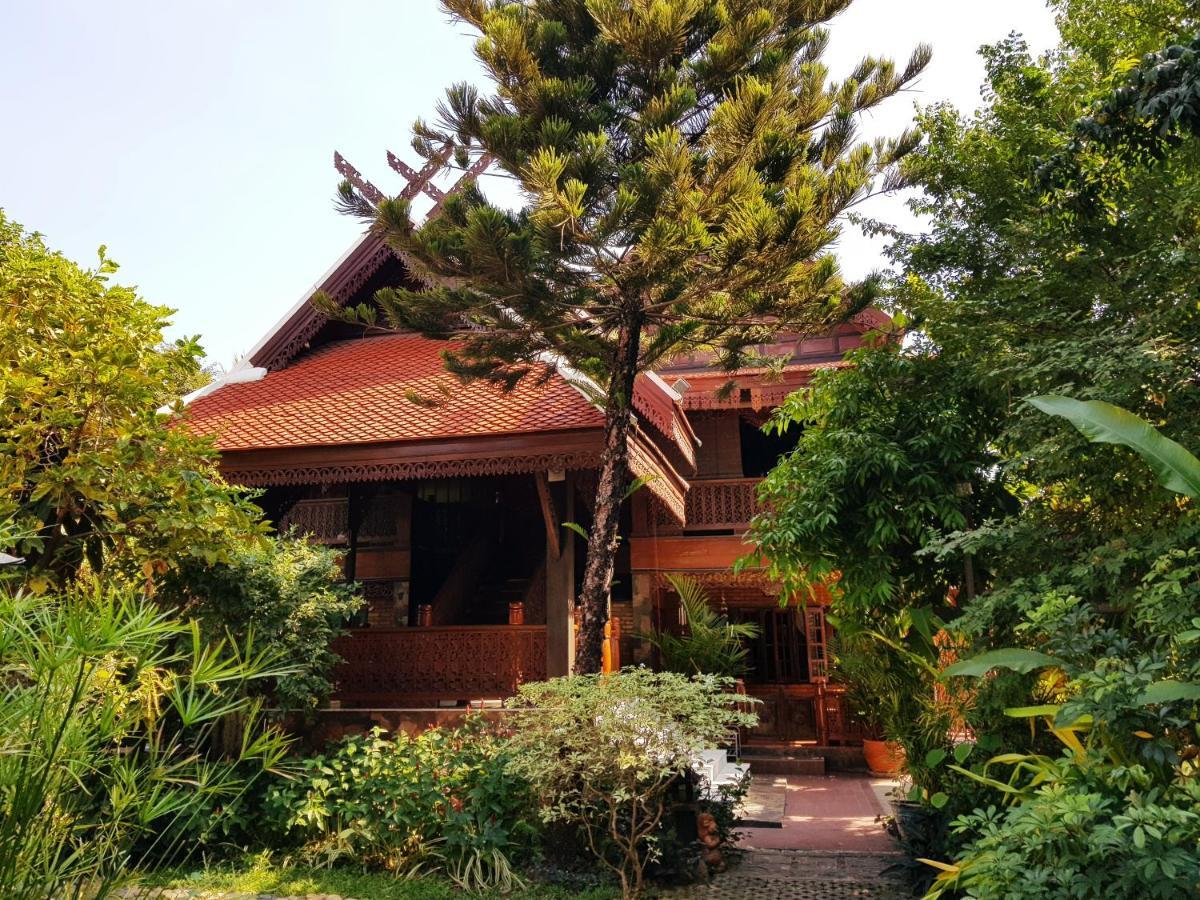 Siri House Bed And Breakfast Chiang Mai Exterior photo